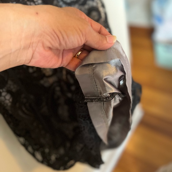 Black lace dress with lining size 10 Lipsy - Picture 7 of 9